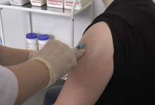 Обязательная вакцинация от COVID-19 отменяется
